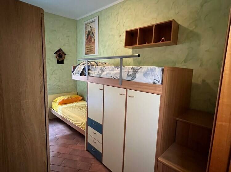 דירת נופש Apartment With Terrace Close To Catania, Sicily