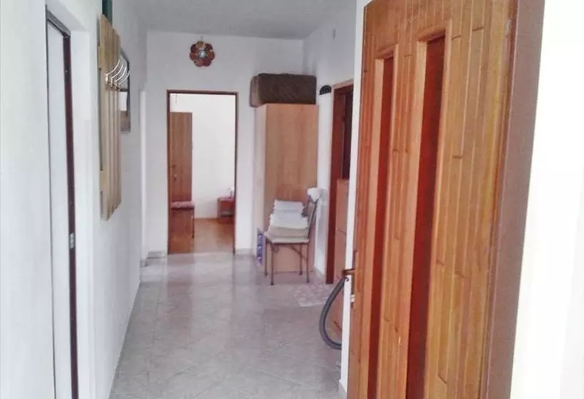 Residenssi Luxurious Seafront Villa In Rab