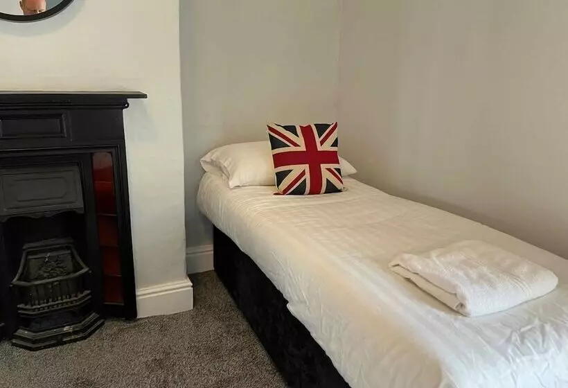 リゾートホテル The North Wales Gathering   Hot Tub Sleeps Up To 16