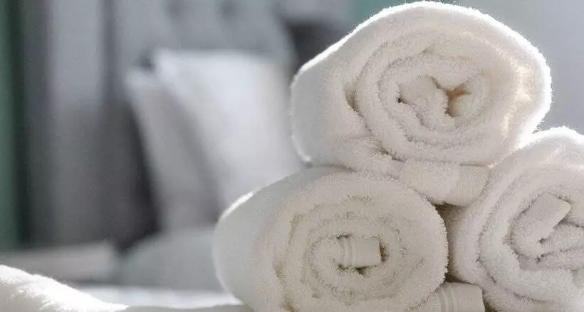 Spacious Detached Bungalow With Ample Parking