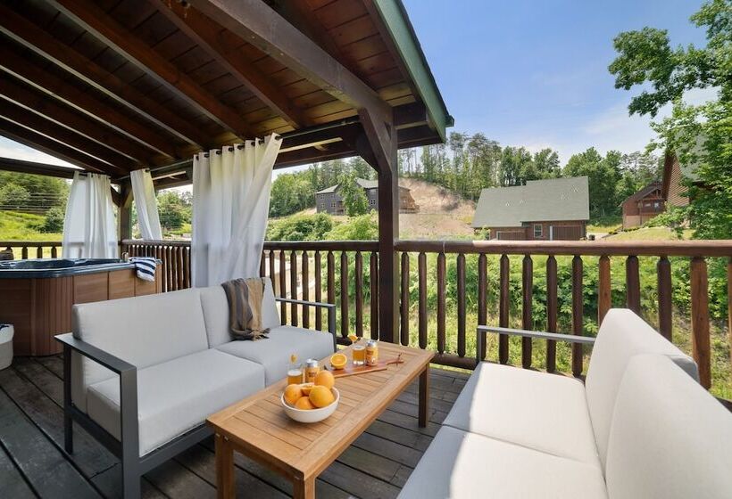 Tennessee Blue By Avantstayheart Of Pigeon Forge!