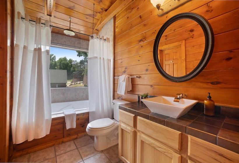 Tennessee Blue By Avantstayheart Of Pigeon Forge!