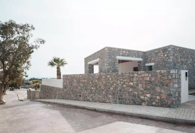 Terra Pietra Luxury Villas & Suites