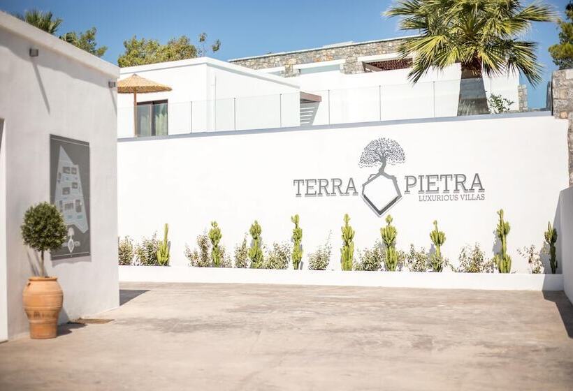 Terra Pietra Luxury Villas & Suites