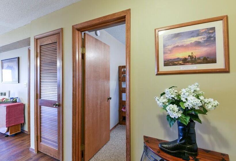 Westcreek Ranch @ Notch   No Stairs! 2 Pools, Fishing Lake, 1 Mile To Sdc!