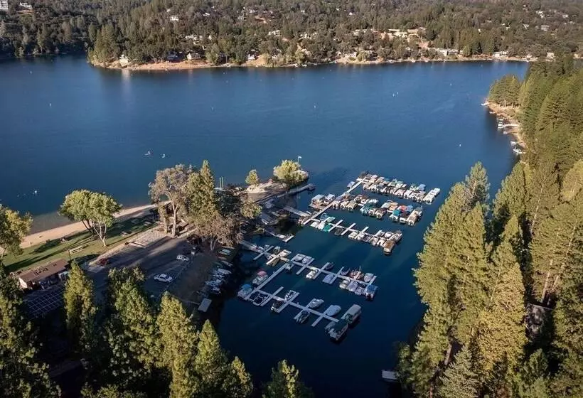 Dos Pinos   Spacious Lakefront Cabin W/ Game Room By Yosemite Region Resorts