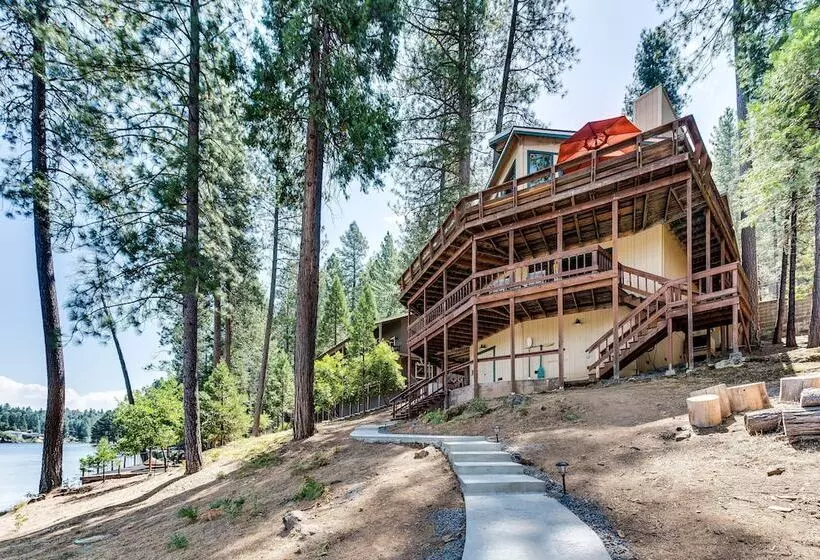 Dos Pinos   Spacious Lakefront Cabin W/ Game Room By Yosemite Region Resorts