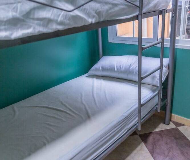 Albergue Rojo Plata By Vivere Stays   Hostel