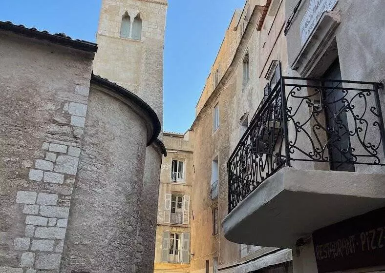 Aamiaismajoitus (B&B) Antoine