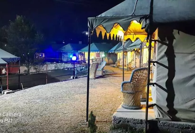 Hotelli Camp Awara Rishikesh