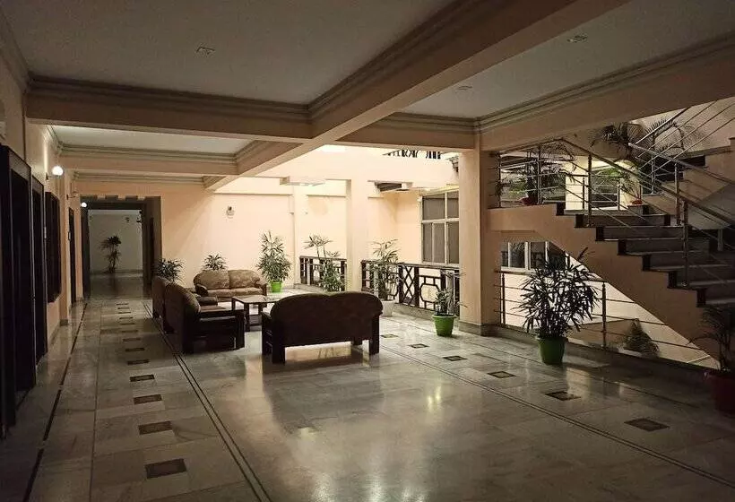 Hotelli Centre Point