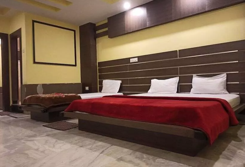 Hotelli Centre Point