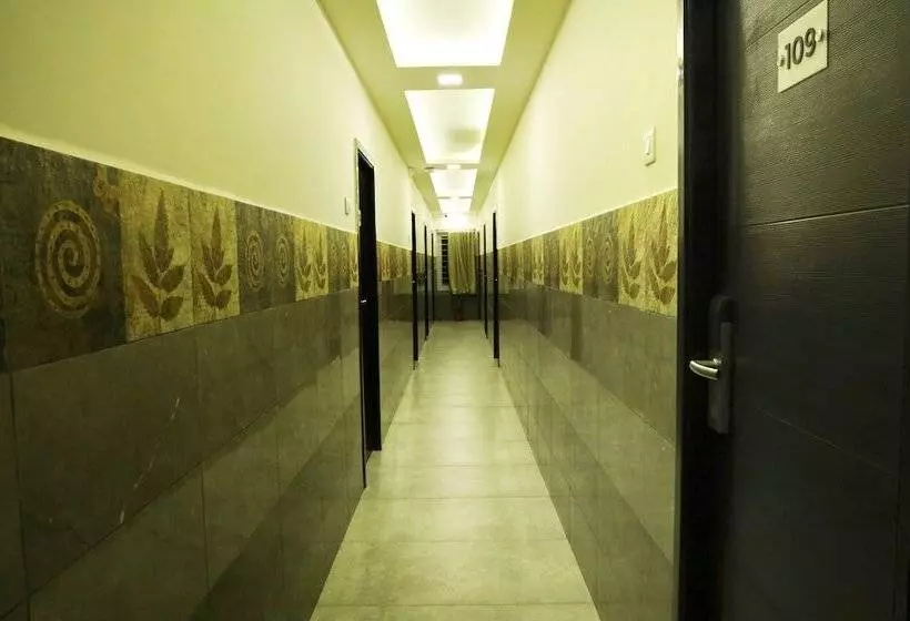 Hotelli Clarks Inn Express Sirkazhi