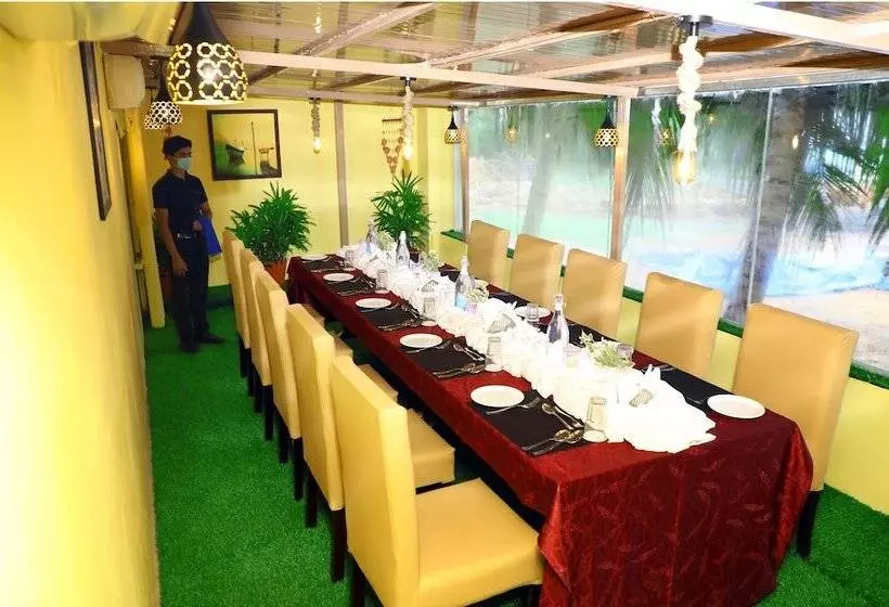 Hotelli Clarks Inn Express Sirkazhi