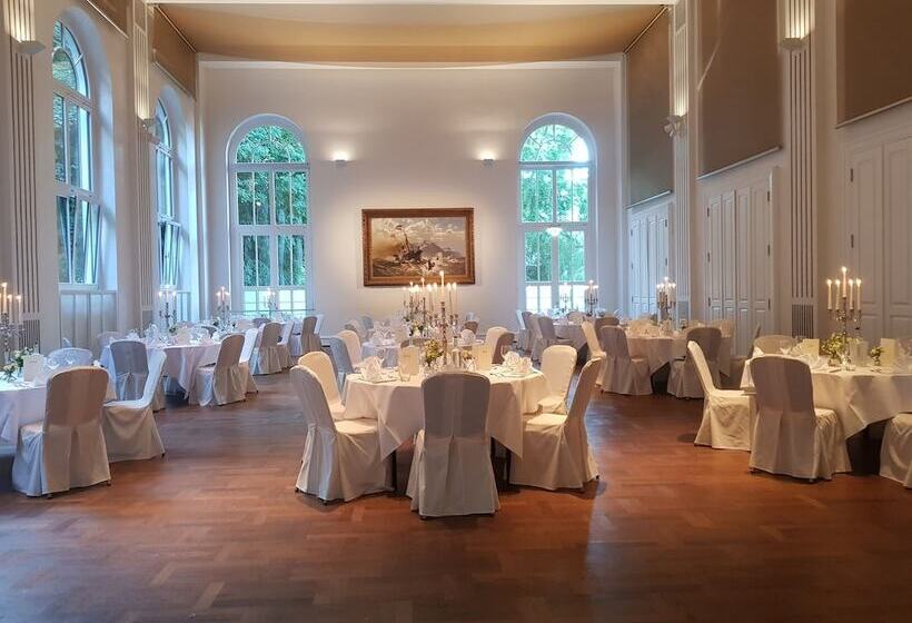 فندق Kieler Yacht Club