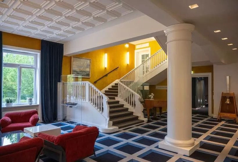 ホテル Kieler Yacht Club