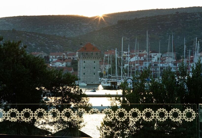 호텔 Marinus Beach