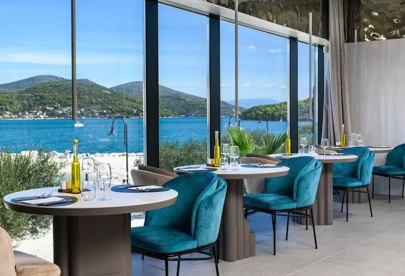 Hotelli Marinus Beach