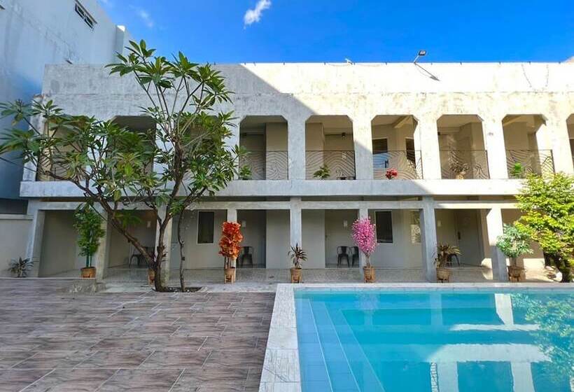 Отель Remember @ Phuket Town