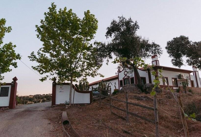 هتل روستایی Herdade Da Caniceira