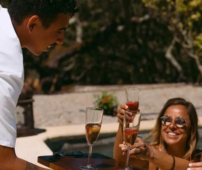 田舎風ホテル Herdade Da Caniceira