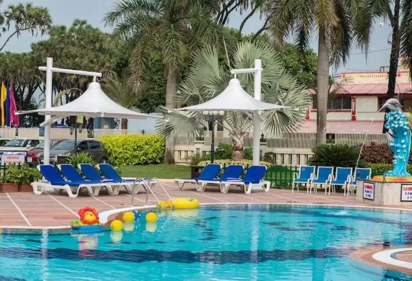 Hotelli Radhika Beach Resort & Spa Diu