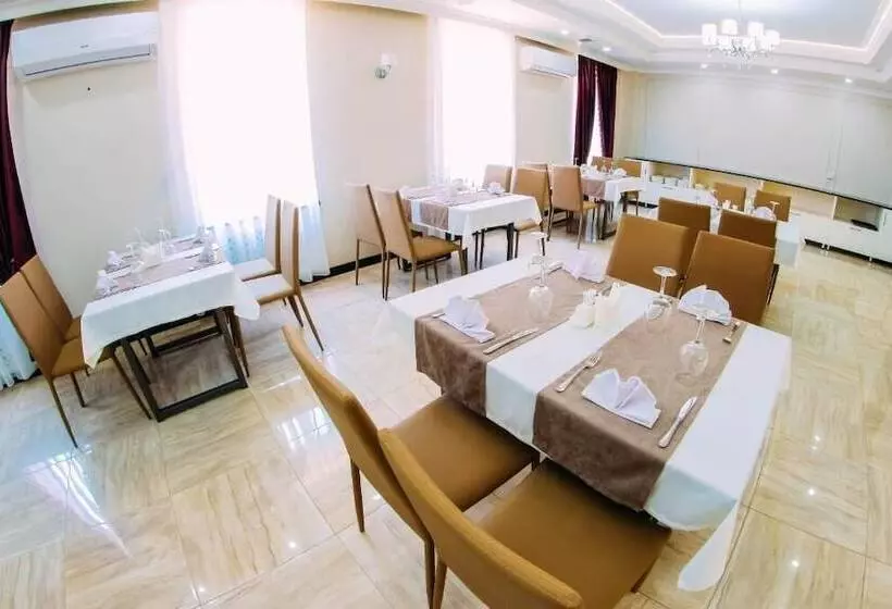 Osh Grand Hotel Chavo