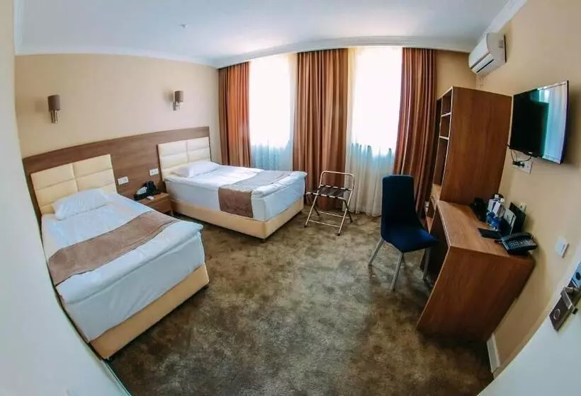 Osh Grand Hotel Chavo