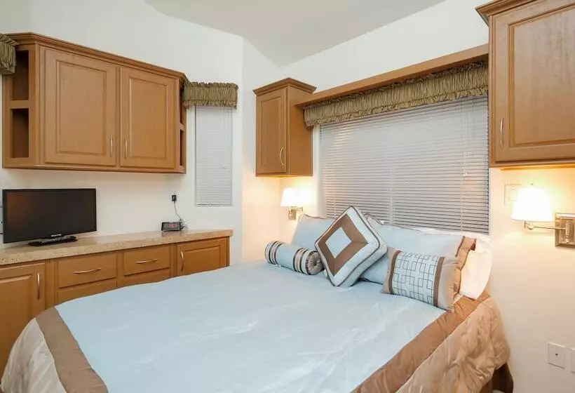 The Cottages At Golden Village Palms Rv Resort