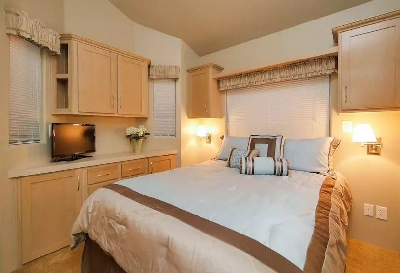 The Cottages At Golden Village Palms Rv Resort
