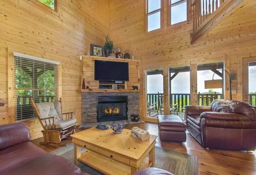 The Real Mccoy Stunning Views W/ Private Hot Tub