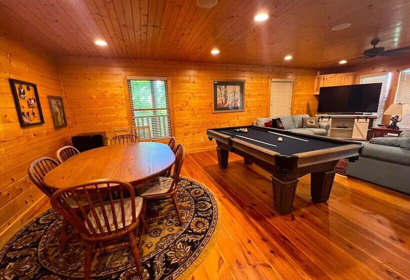 The Real Mccoy Stunning Views W/ Private Hot Tub