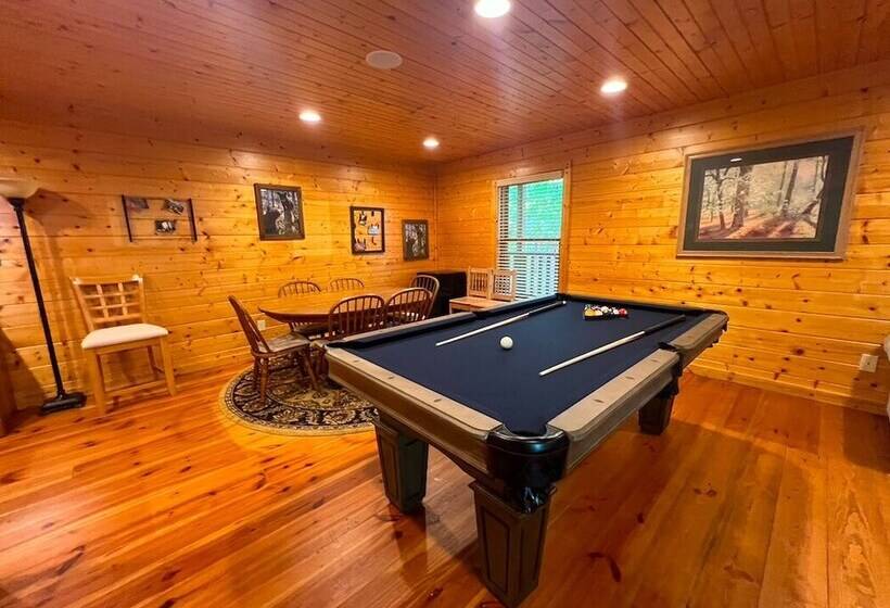 The Real Mccoy Stunning Views W/ Private Hot Tub