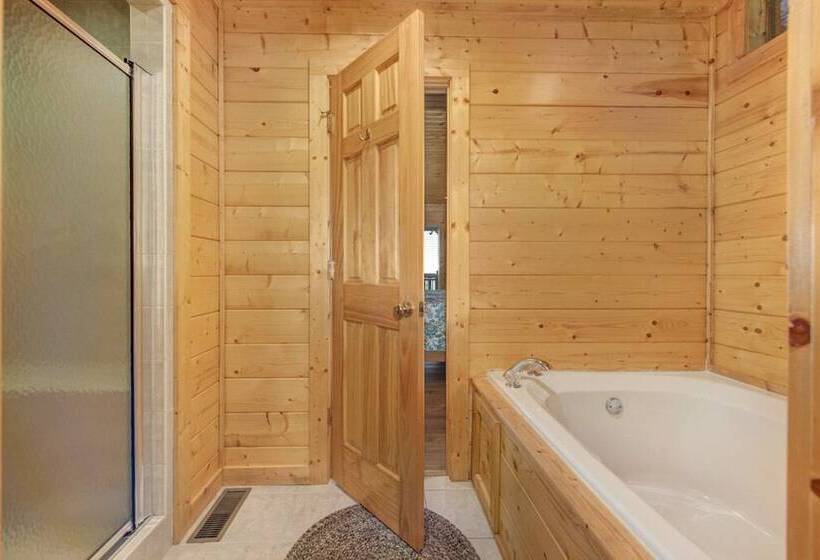 The Real Mccoy Stunning Views W/ Private Hot Tub