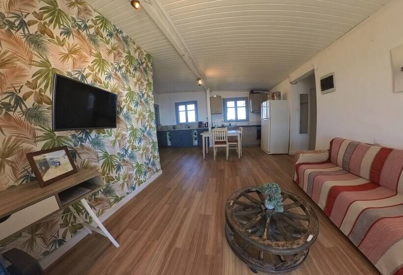 Beachfront/2br/garden/bbq/seaview/quietretreat