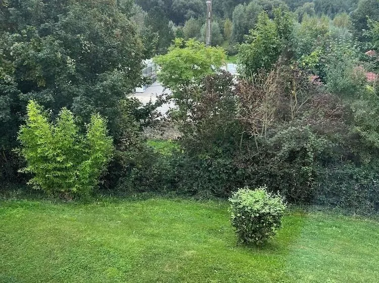 Aamiaismajoitus (B&B) Aux Charmes