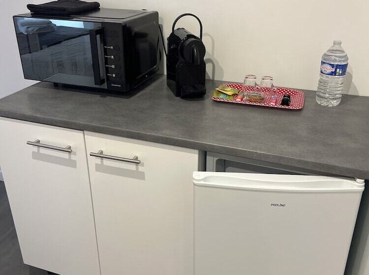 Bed and Breakfast Aux Charmes