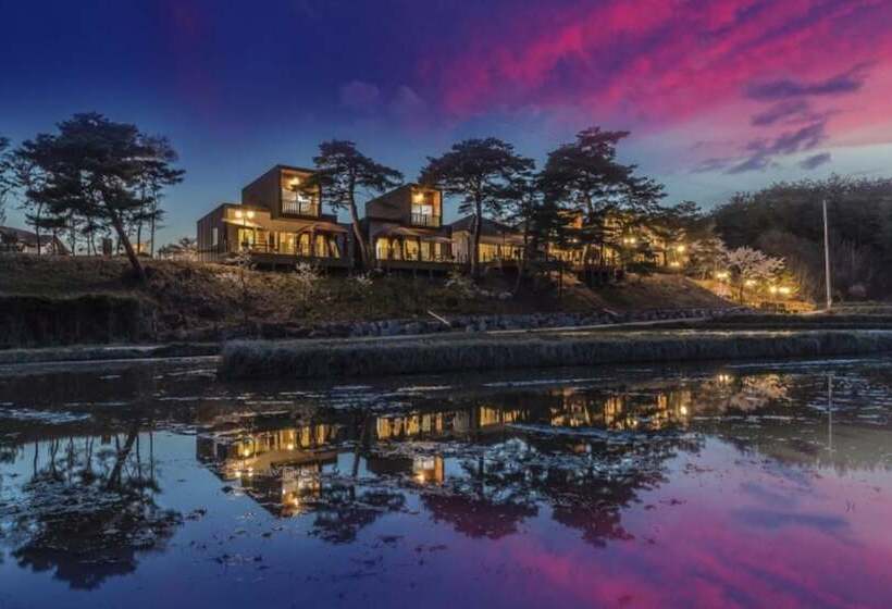 Gangneung Solbit Pension