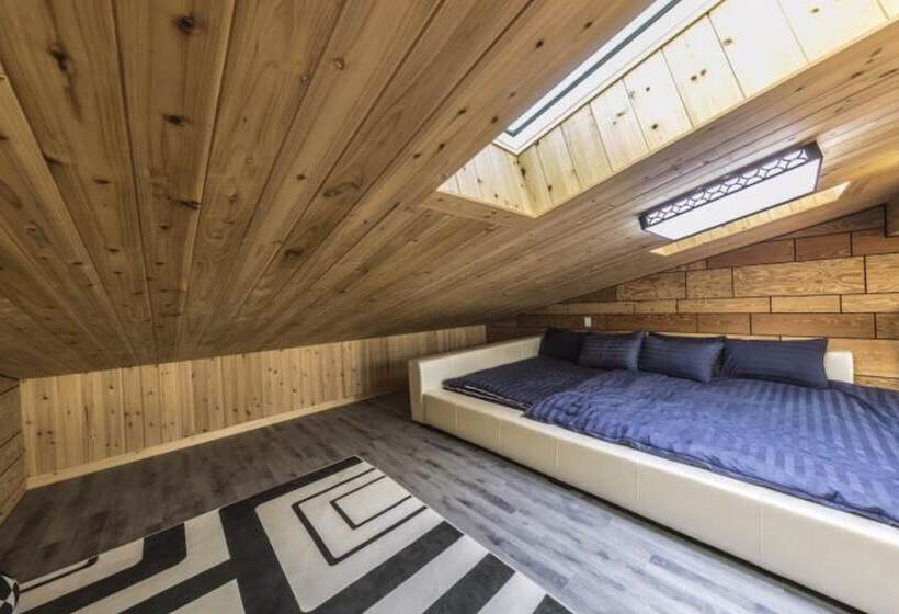 Gangneung Solbit Pension