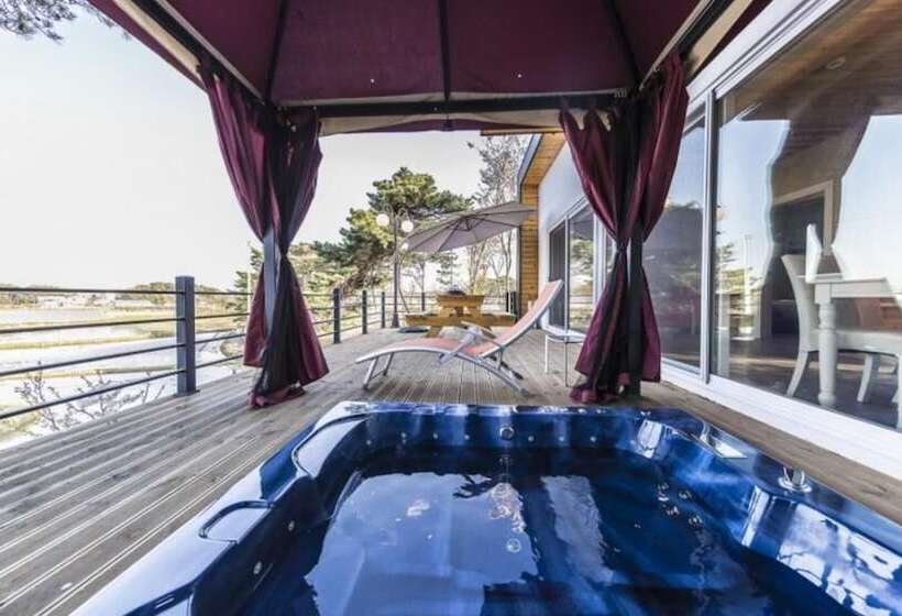 Gangneung Solbit Pension