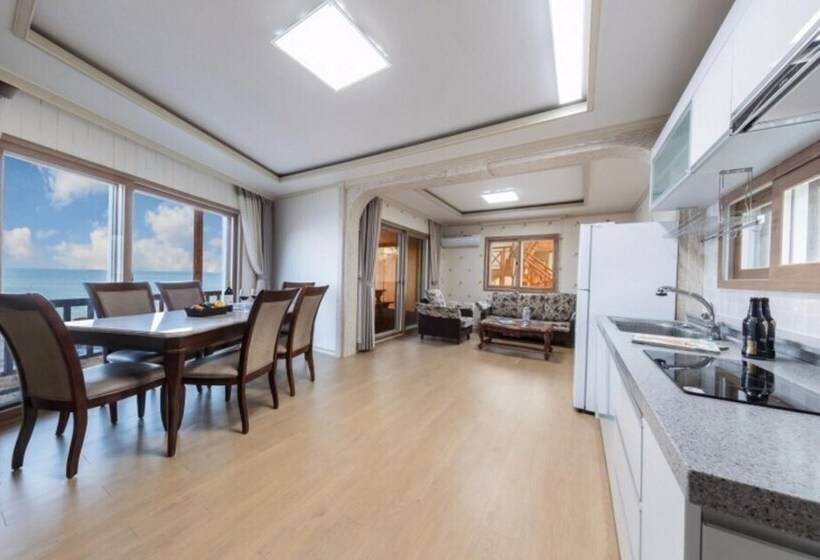 Gyeongju High Pension