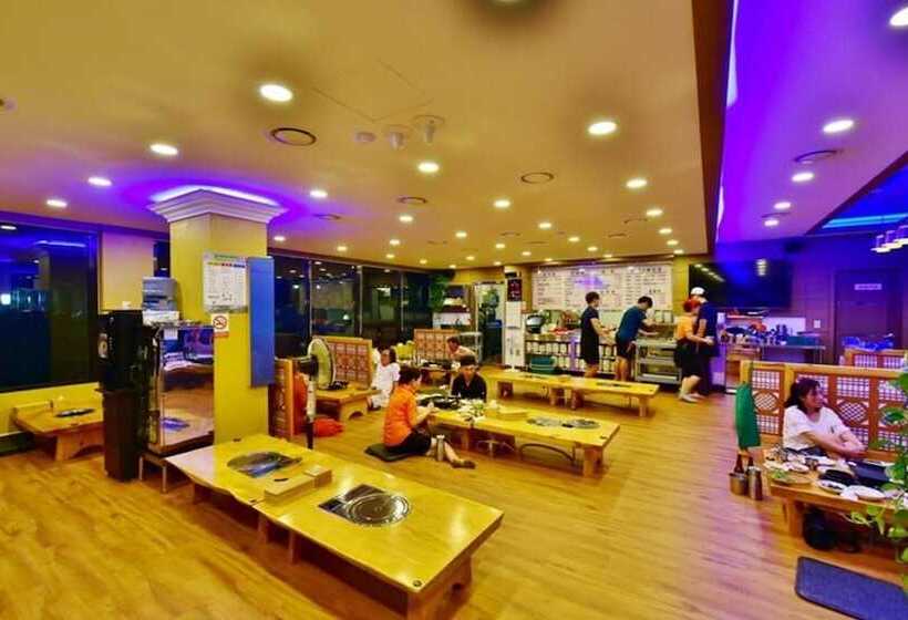 Gyeryongsan Donghaksa Toranga Pension