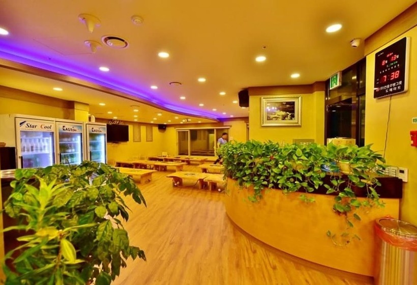 Gyeryongsan Donghaksa Toranga Pension