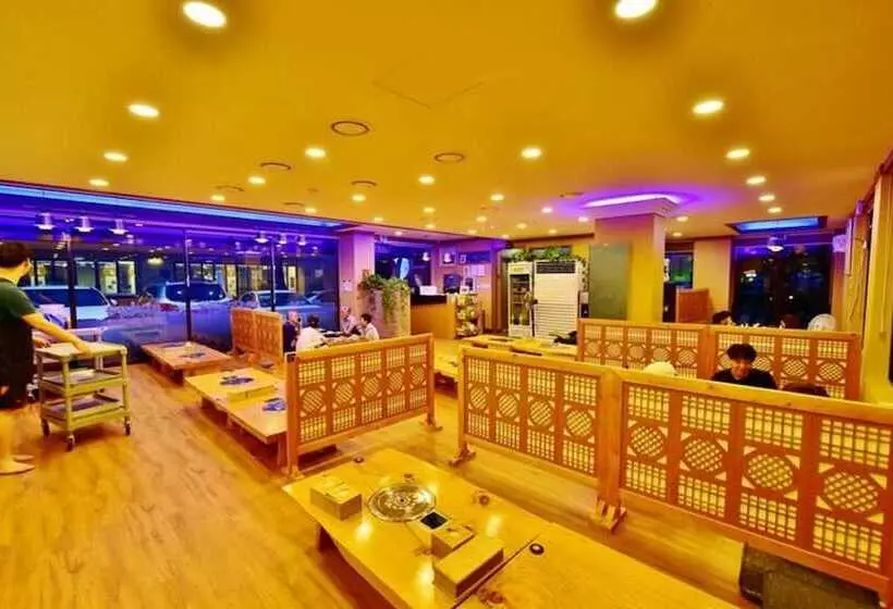 Gyeryongsan Donghaksa Toranga Pension