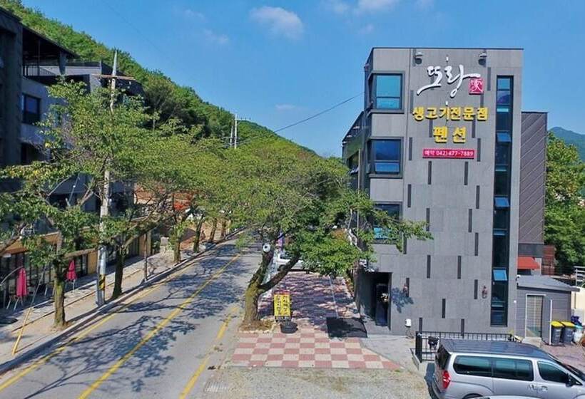 Gyeryongsan Donghaksa Toranga Pension