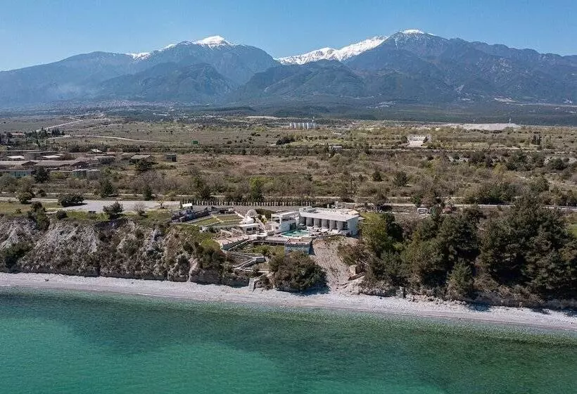 Hotelli Akrotiri Olympus Luxury Suites   Adults Only