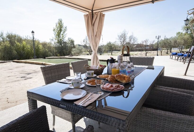 ホテル El Toril Glamping Experience