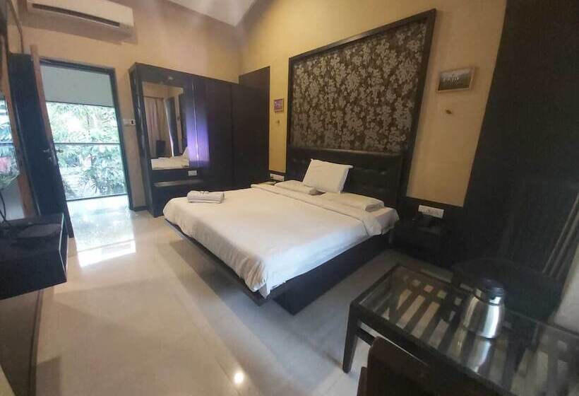 בית מלון כפרי Purohit Holiday Resort