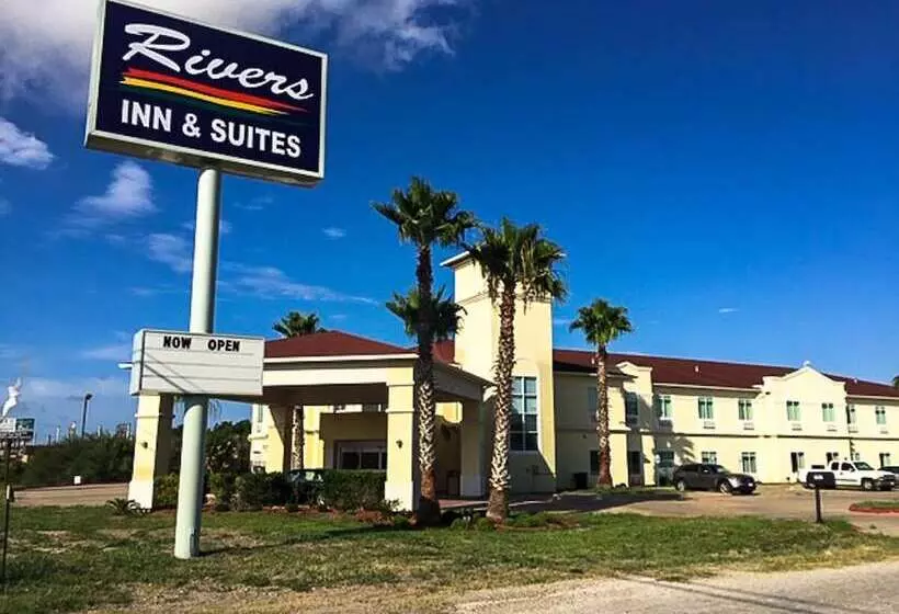 Hotelli Rivers Inn And Suites