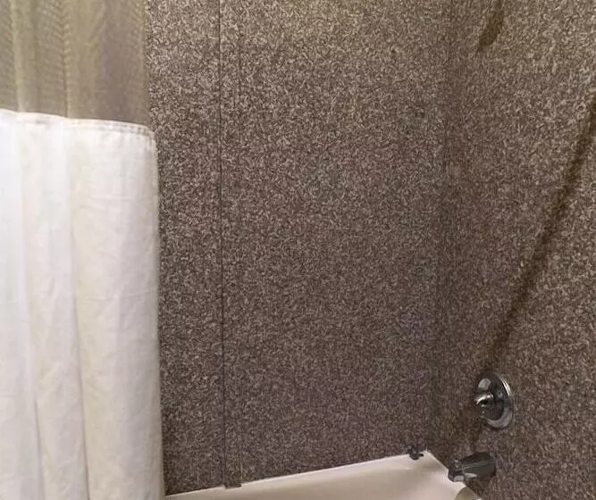 Hotelli Rivers Inn And Suites